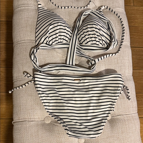 Victoria's Secret Black and White Striped Bikini Bottoms - Picture 5 of 5